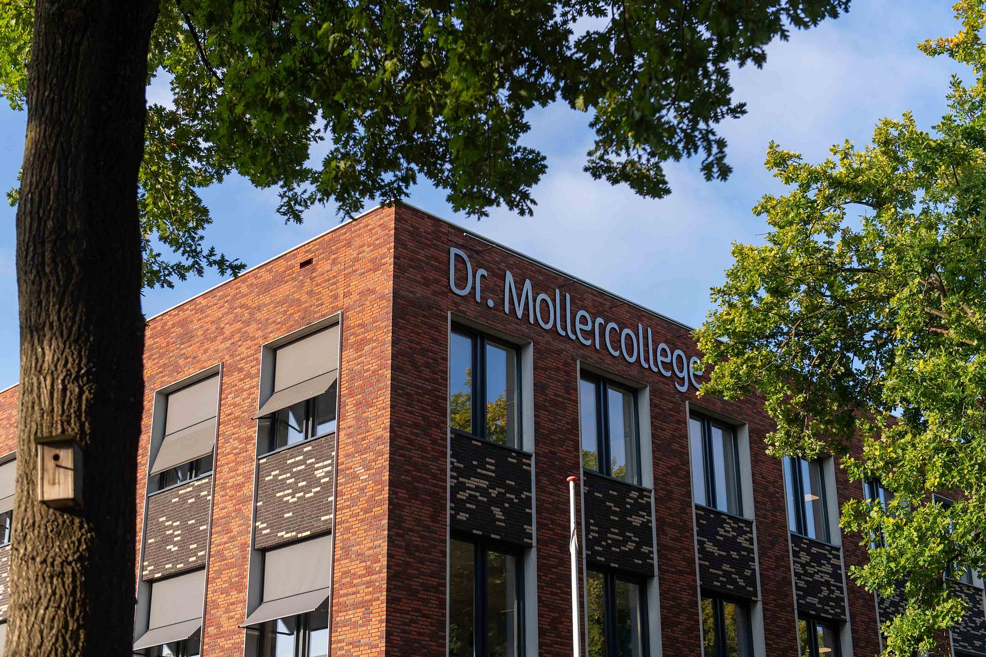 Dr Mollercollege 